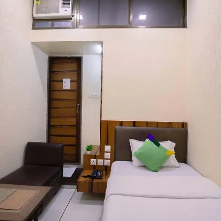 Treebo Hiramani Parel Lalbaug Hotel 3*