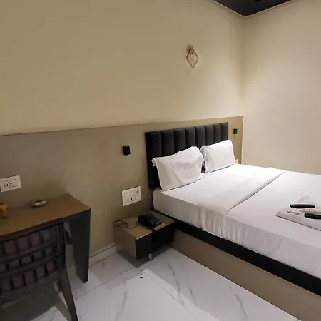 Fabhotel Prime Land - Nr Bkc Mumbai