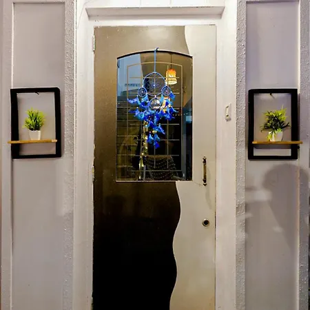 Bollywood Boulevard Independent Villa Mumbai