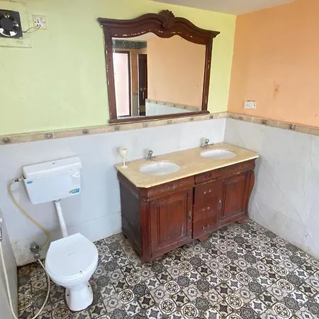 Villa Topview 208 *