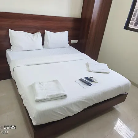 Grace V Hotel