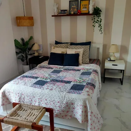 Apartment Stay-by-the-bay, 2bed Garden With Lounge Bdrm Mumbai