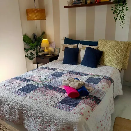 Stay-by-the-bay, 2bed Garden With Lounge Bdrm * Mumbai