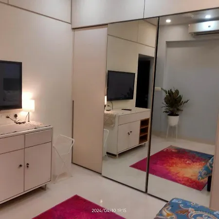 Casa Aloha - Stylish Luxe 2bed-3bath Chic Apartment Mumbai