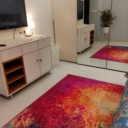Casa Aloha - Stylish Luxe 2bed-3bath Chic Mumbai