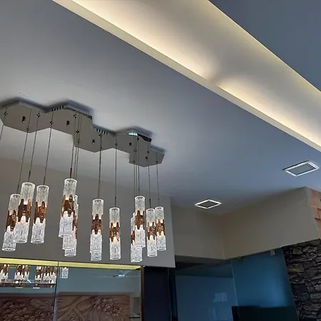 2bhk- Elegant Luxury - Livin Style * Mumbai