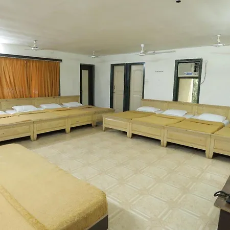 Farm Regency 3*