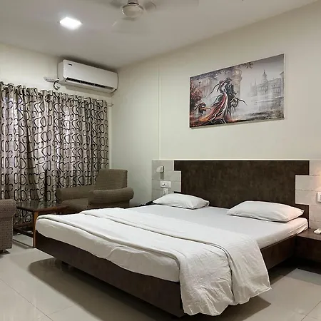 Farm Regency Hotel 3*
