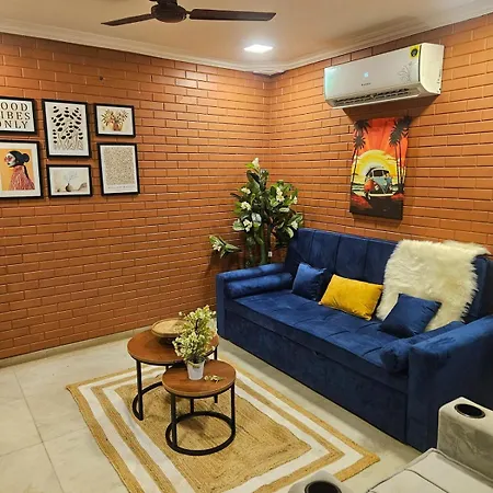 Apartment Brick Maison 1bhk With Free Parking, Juhu Bandra Mumbai