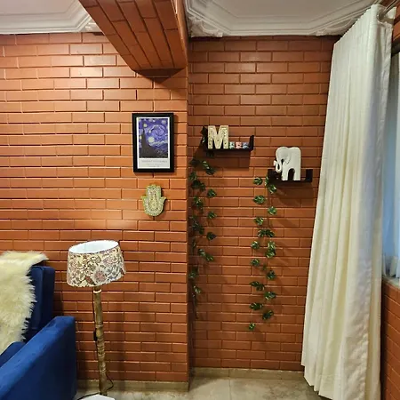 Brick Maison 1bhk With Free Parking, Juhu Bandra *