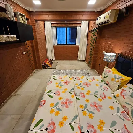 Brick Maison 1bhk With Free Parking, Juhu Bandra *