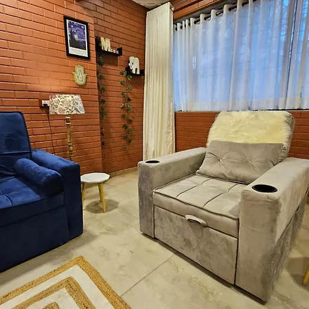Brick Maison 1bhk With Free Parking, Juhu Bandra Mumbai