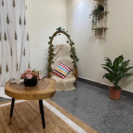 Monix Place Homestay Mumbai