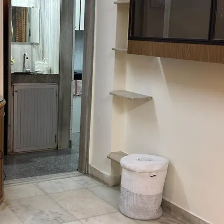 Monix Place