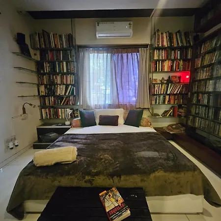 The Beautiful Bollywood 2bhk In Bandra Mumbai