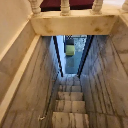 Apartment The Beautiful Bollywood 2bhk In Bandra *