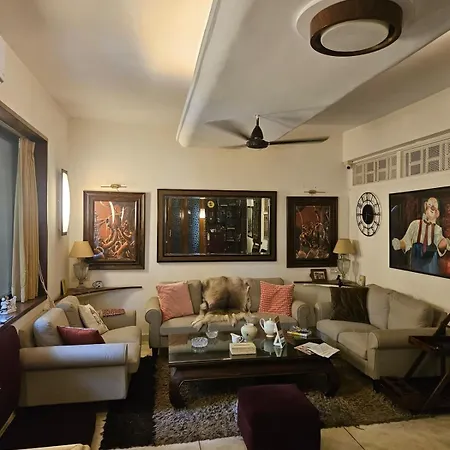 Apartment The Beautiful Bollywood 2bhk In Bandra *