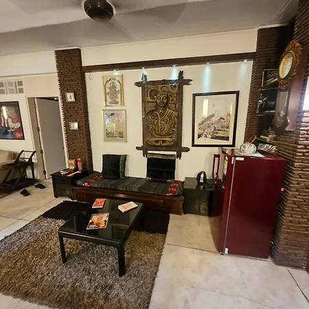 The Beautiful Bollywood 2bhk In Bandra Apartment Mumbai