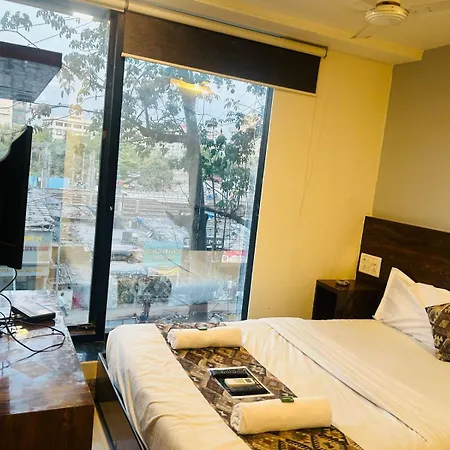 Hotel Summer *