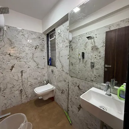 Elegant 1bhk At Bandra W Close To Lilavati Hospital 304 * Mumbai