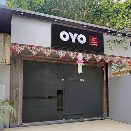 Oyo Blue Sapphire Residency Near Chhatrapati Shivaji International Airport