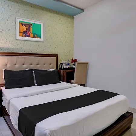 Oyo Blue Sapphire Residency Near Chhatrapati Shivaji International Airport 3* Mumbai