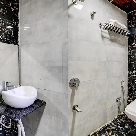 Hotel Oyo Blue Sapphire Residency Near Chhatrapati Shivaji International Airport Mumbai