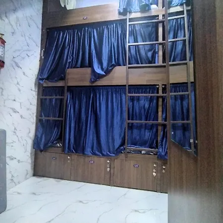 Ayala Pg Ac Deluxe1 Hostel