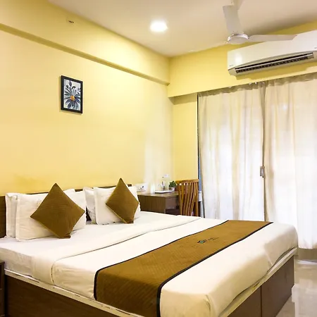 Pinaki Comfort Parle - Near Airport *