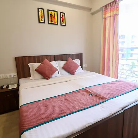 Pinaki Comfort Parle - Near Airport *