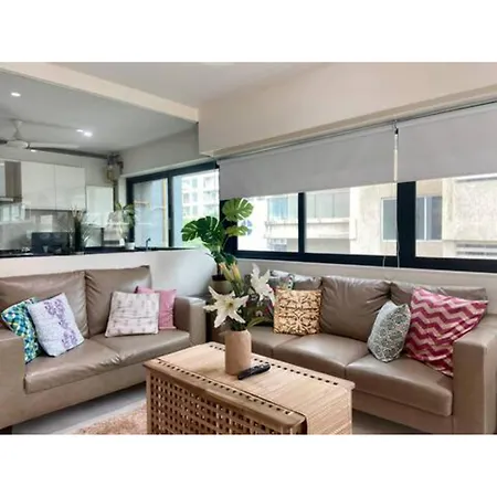 Connekthomes -Modern 3Bed3Bath In Prime Bandra Neighborhood Mumbai
