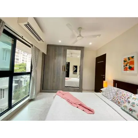 Apartment Connekthomes -Modern 3Bed3Bath In Prime Bandra Neighborhood *