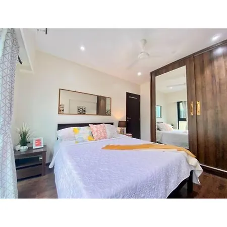 Apartment Connekthomes -Modern 3Bed3Bath In Prime Bandra Neighborhood Mumbai