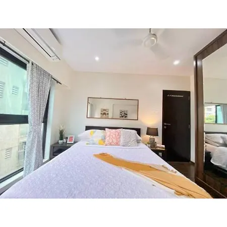 Connekthomes -Modern 3Bed3Bath In Prime Bandra Neighborhood Apartment *