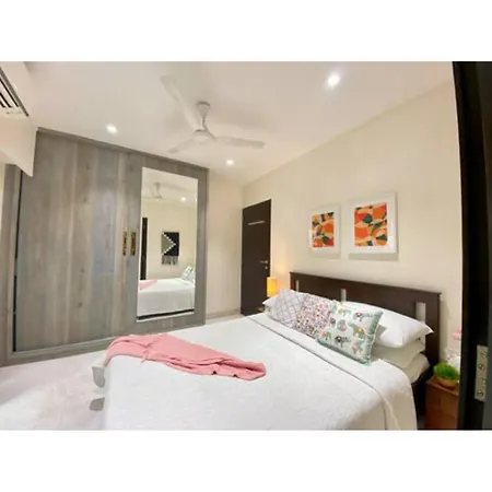 Connekthomes -Modern 3Bed3Bath In Prime Bandra Neighborhood