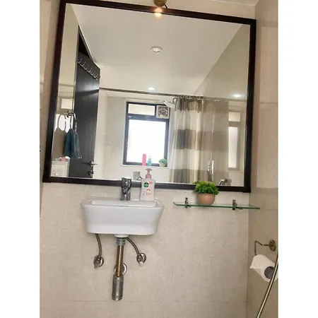 Apartment Connekthomes -Modern 3Bed3Bath In Prime Bandra Neighborhood *