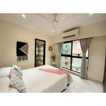 Apartment Connekthomes -Modern 3Bed3Bath In Prime Bandra Neighborhood