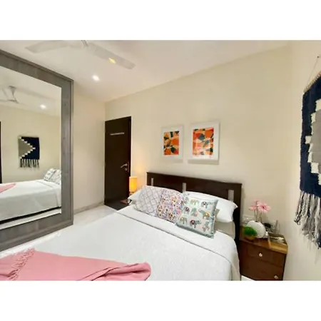 Apartment Connekthomes -Modern 3Bed3Bath In Prime Bandra Neighborhood *