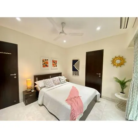 Connekthomes -Modern 3Bed3Bath In Prime Bandra Neighborhood *