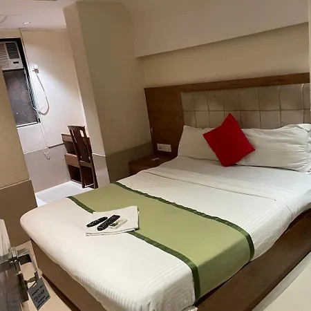 Rr Inn-international Airport Hotel Mumbai