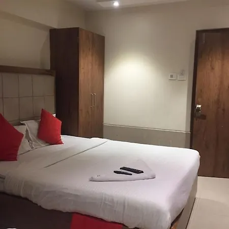 Hotel Rr Inn-international Airport Mumbai