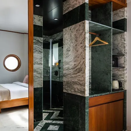 The Kin Hotel