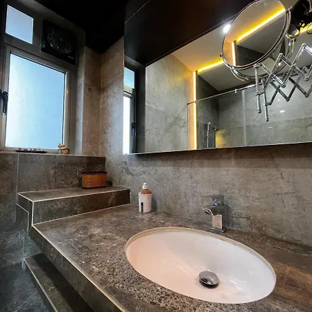 Blue Vista - Lux 5bhk Apartment *