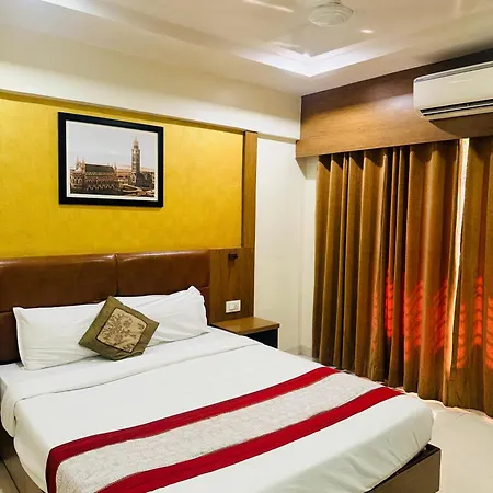 Crystal Luxury Inn- Bandra 3* Mumbai