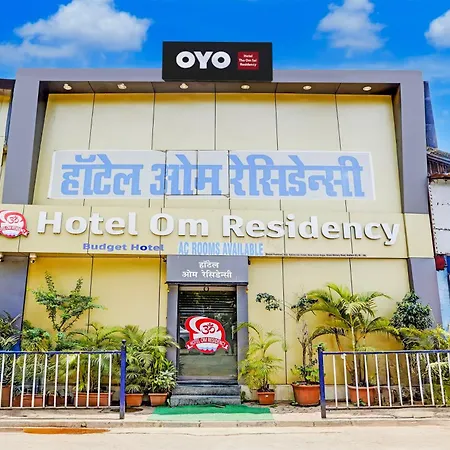 O The Om Sai Residency Hotel