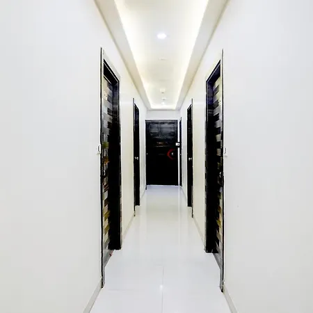 O The Pearl Hotel Mumbai