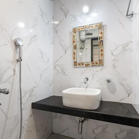 Apartment Treat Homes Service In Bkc Sindhuratna 503