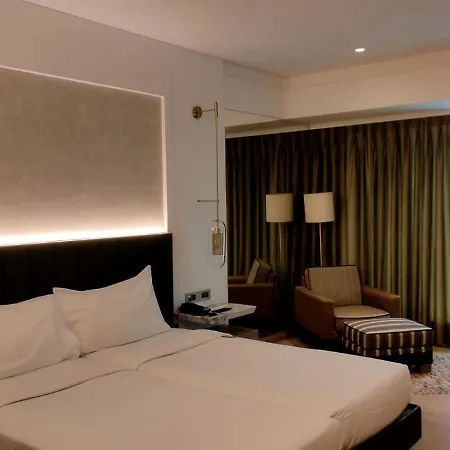 Hotel Mirage Hotel, International Airport