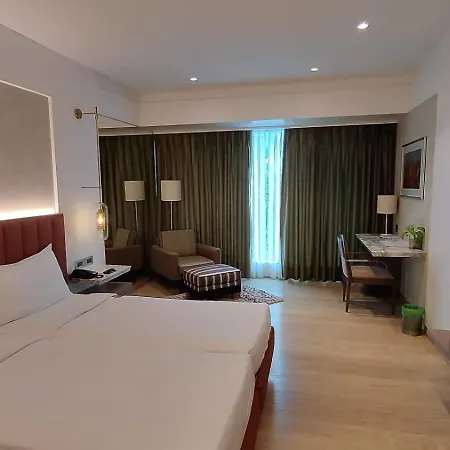 Mirage Hotel, International Airport 4* Mumbai