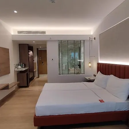 Hotel Mirage Hotel, International Airport